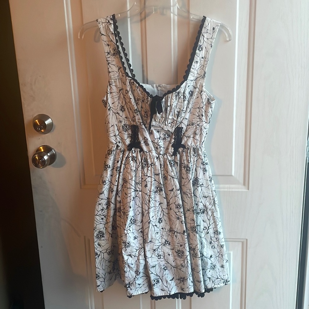 Women’s small hot topic retro mini dress